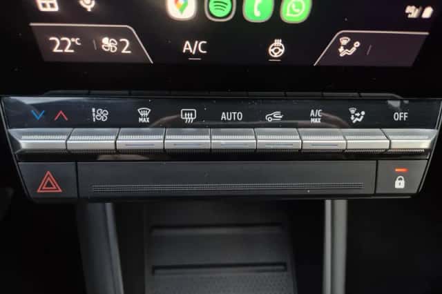 Renault Captur (2025) thumbnail 11