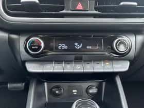 Hyundai Kona (2022) thumbnail 7