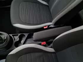 Hyundai i10 (2023) thumbnail 25