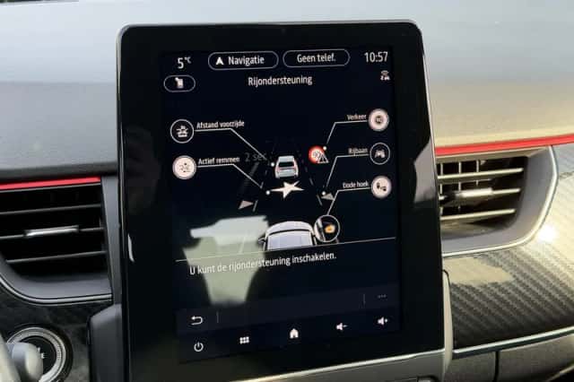 Renault Arkana (2022) thumbnail 12