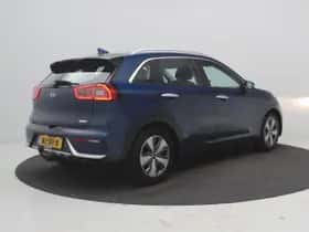 Kia Niro (2017) thumbnail 6