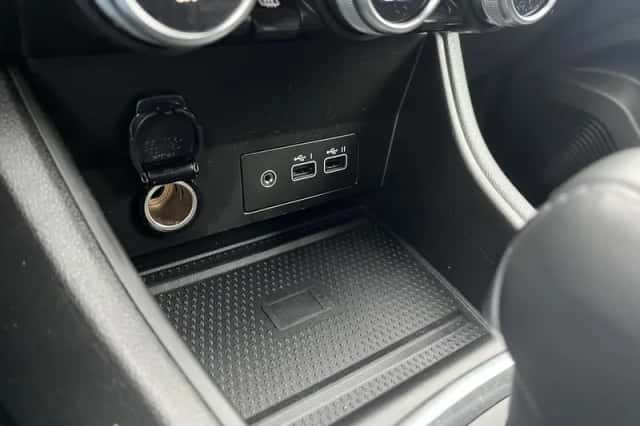 Mitsubishi ASX (2024) thumbnail 32
