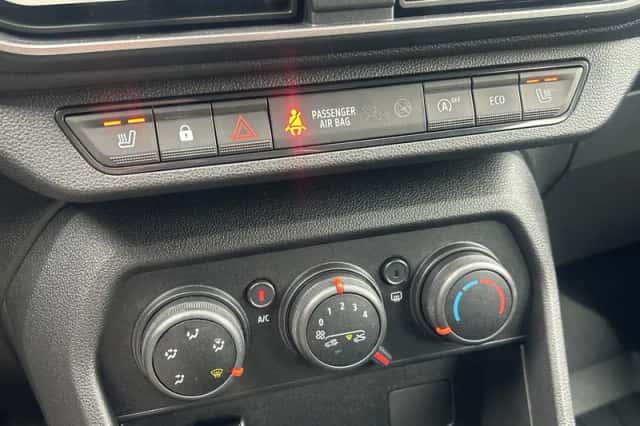 Dacia Sandero (2024) thumbnail 24