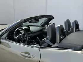 Mazda MX-5 (2023) thumbnail 17