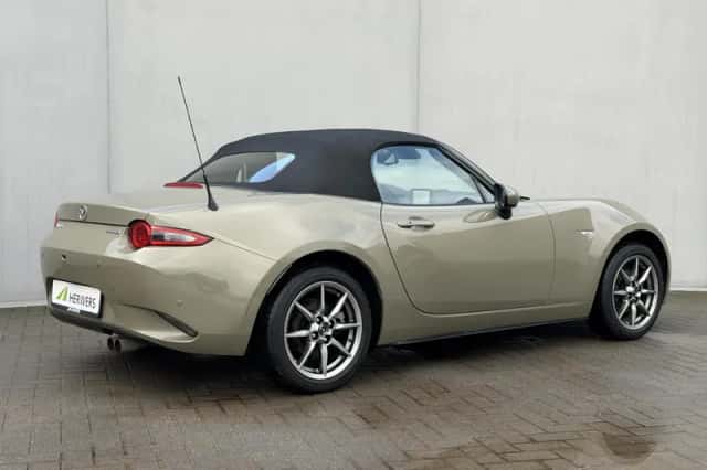 Mazda MX-5 (2023) thumbnail 41