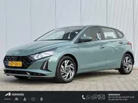 Toyota Corolla (2023) thumbnail 2