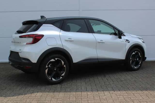 Mitsubishi ASX (2025) thumbnail 3