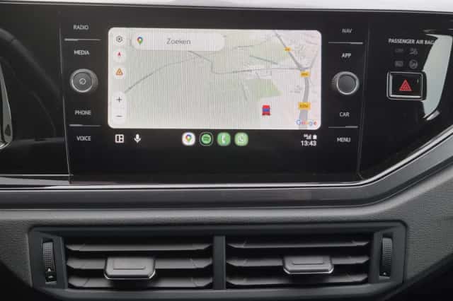 Volkswagen Polo (2022) thumbnail 5