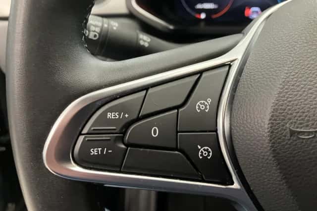 Renault Captur (2021) thumbnail 10