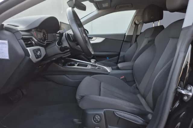 Audi A5 (2020) thumbnail 9