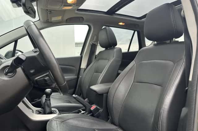 Suzuki SX4 S-Cross (2016) thumbnail 6