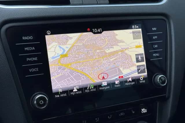 Škoda Octavia (2019) thumbnail 14