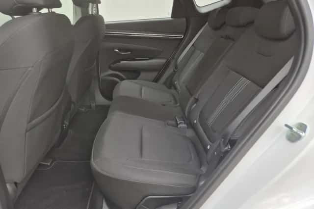Hyundai Tucson (2022) thumbnail 9
