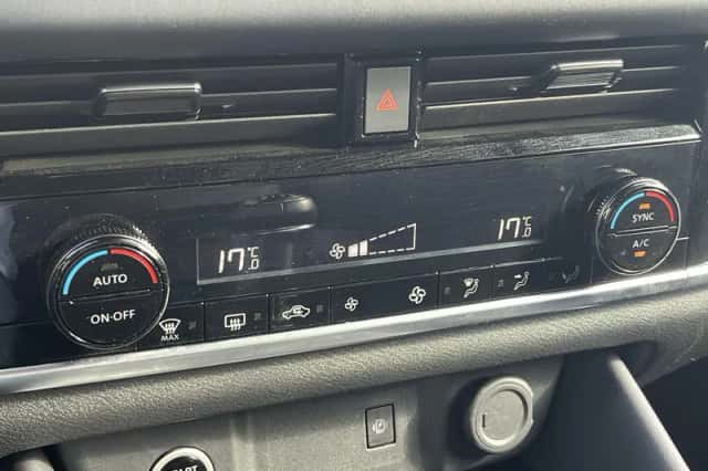 Nissan Qashqai (2024) thumbnail 4