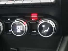 Renault Captur (2020) thumbnail 41
