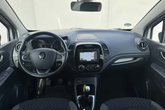 Renault Captur (2019) thumbnail 2