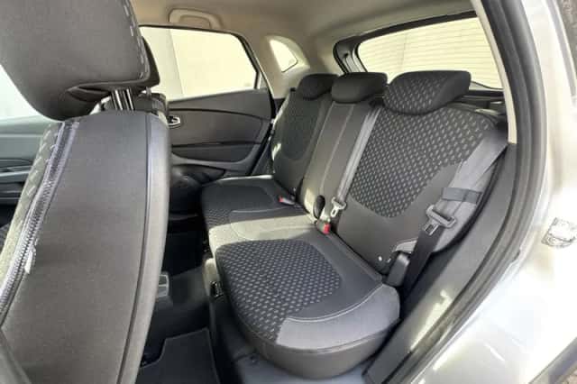 Renault Captur (2019) thumbnail 15