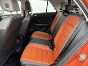 Volkswagen T-Roc (2019) thumbnail 39