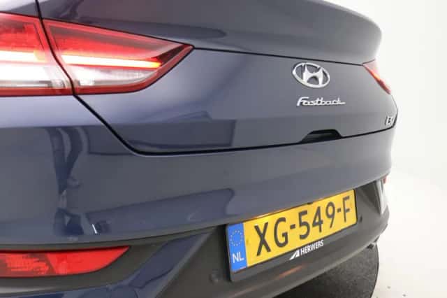 Hyundai i30 (2019) thumbnail 23
