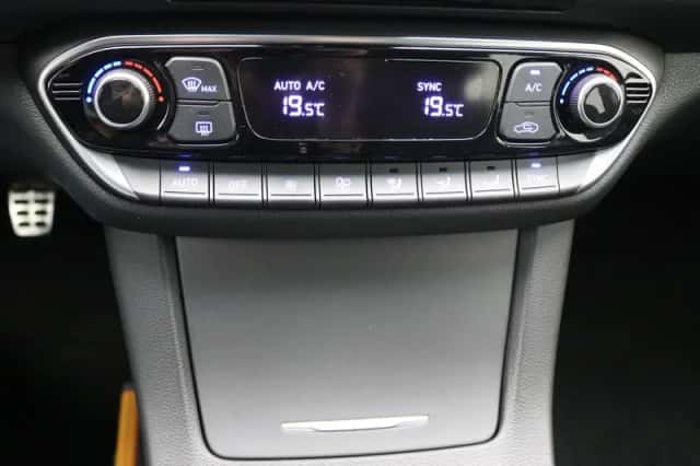 Hyundai i30 (2019) thumbnail 44