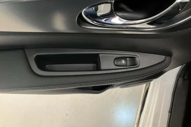 Nissan Qashqai (2021) thumbnail 11