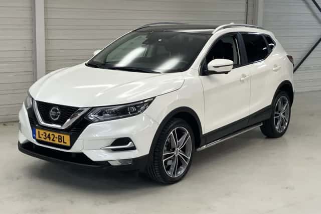 Nissan Qashqai (2021) thumbnail 3
