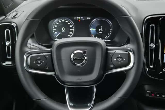 Volvo XC40 (2023) thumbnail 14