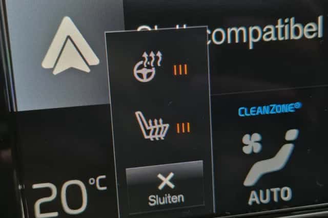 Volvo XC40 (2023) thumbnail 7