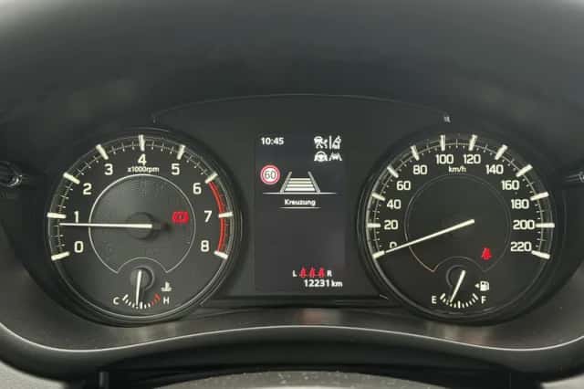 Suzuki S-Cross (2025) thumbnail 16