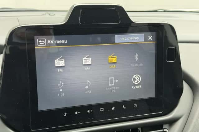 Suzuki S-Cross (2025) thumbnail 19