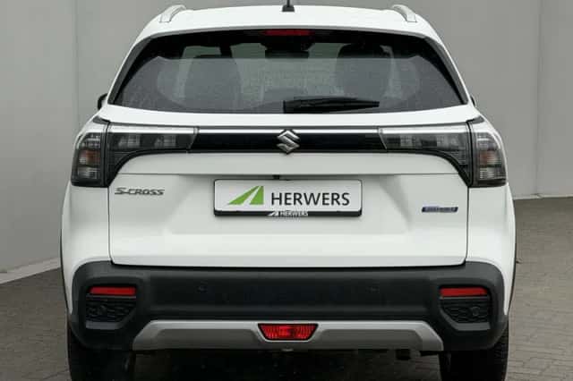 Suzuki S-Cross (2025) thumbnail 29