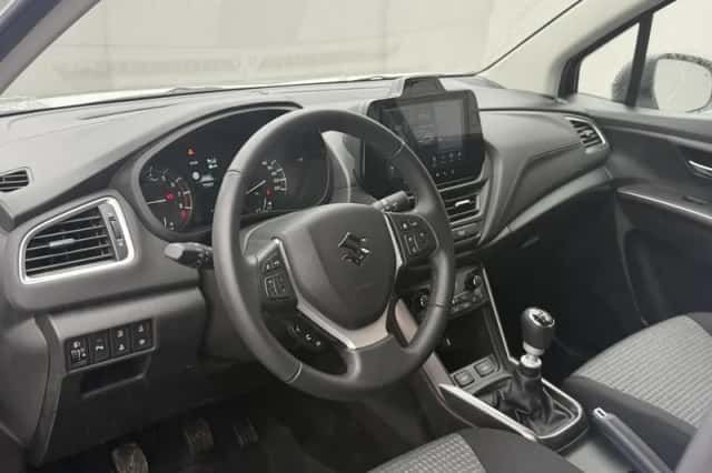 Suzuki S-Cross (2025) thumbnail 33