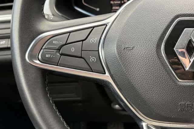 Renault Captur (2023) thumbnail 12