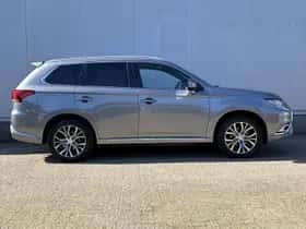 Mitsubishi Outlander (2019) thumbnail 20