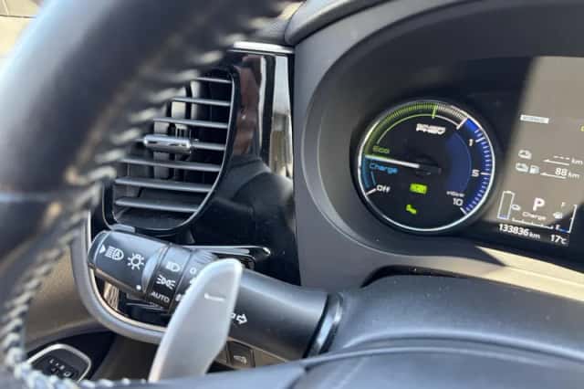 Mitsubishi Outlander (2019) thumbnail 29