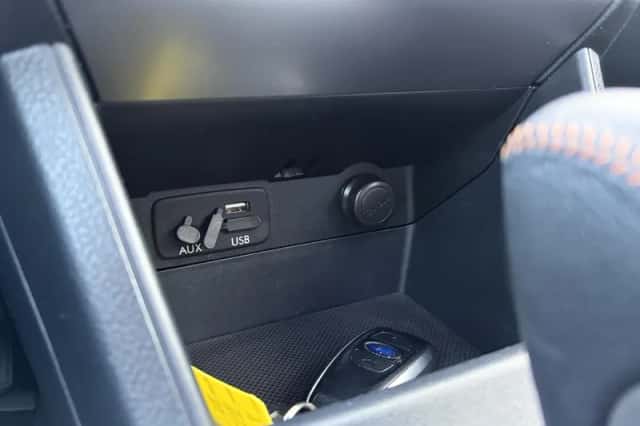 Subaru XV (2016) thumbnail 28