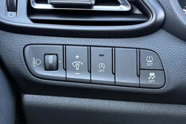 Hyundai i30 (2022) thumbnail 17