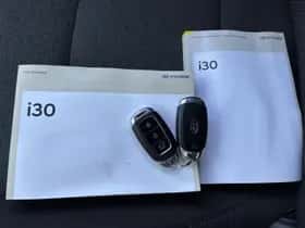Hyundai i30 (2022) thumbnail 7