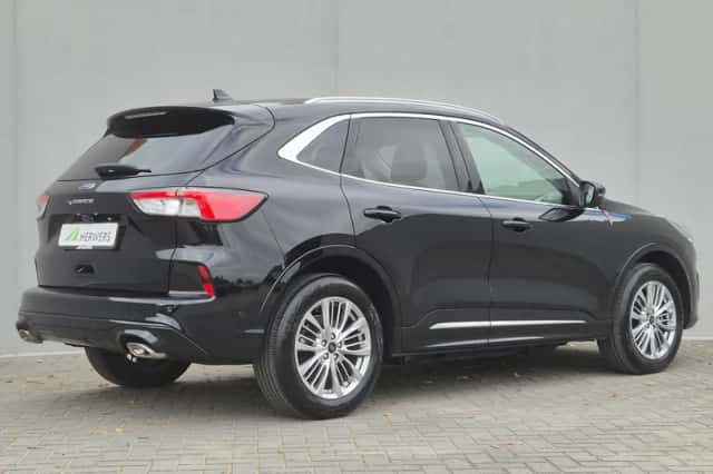 Ford Kuga (2023) thumbnail 3