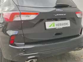 Ford Kuga (2023) thumbnail 38