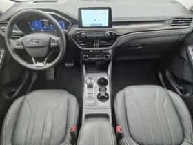 Ford Kuga (2023) thumbnail 5