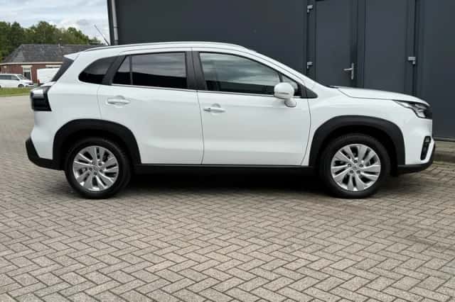 Suzuki S-Cross (2025) thumbnail 17