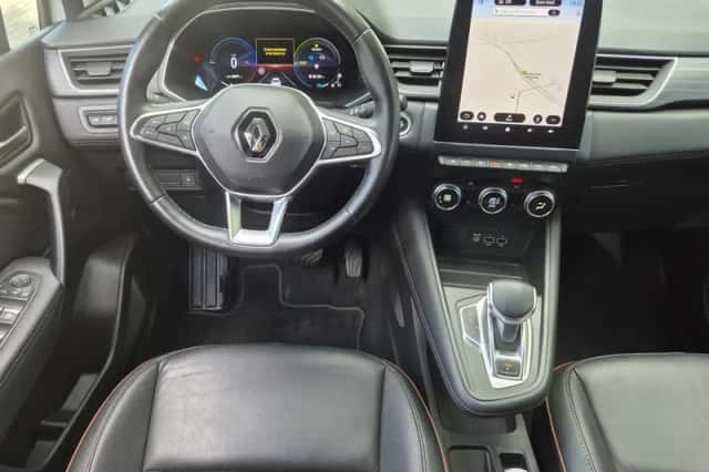 Renault Captur (2022) thumbnail 23