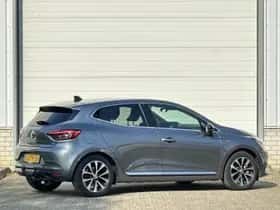Renault Clio (2023) thumbnail 6
