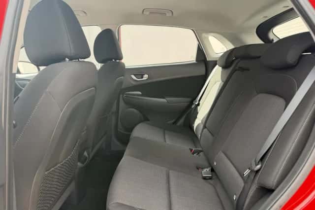 Hyundai Kona (2022) thumbnail 12