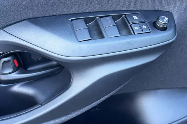 Toyota Yaris Cross (2025) thumbnail 14