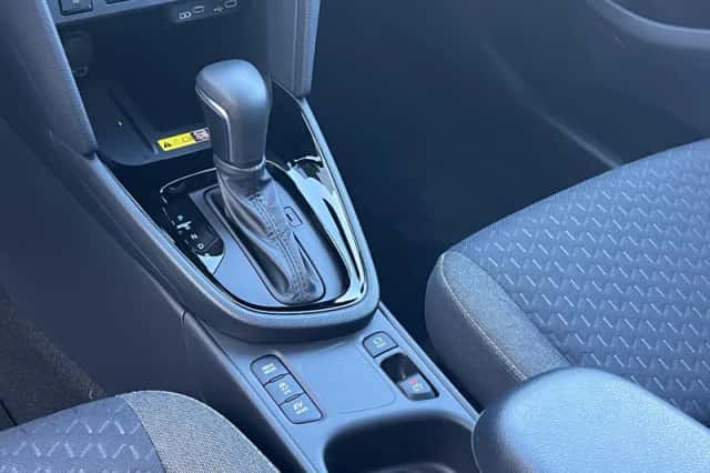 Toyota Yaris Cross (2025) thumbnail 21