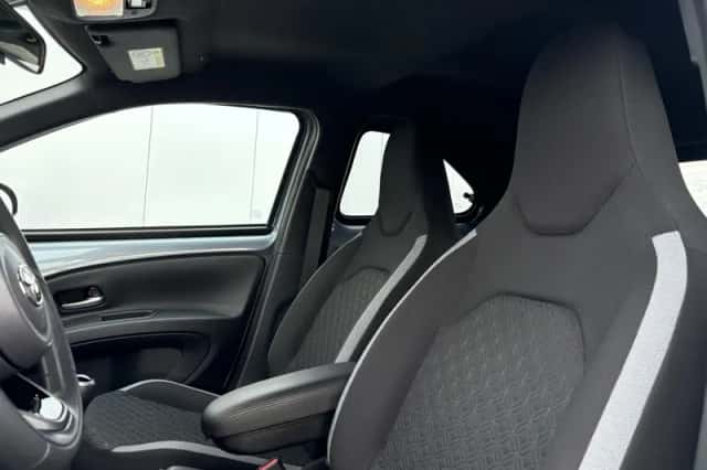 Toyota Aygo X (2025) thumbnail 32