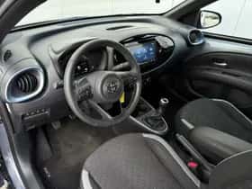 Toyota Aygo X (2025) thumbnail 36