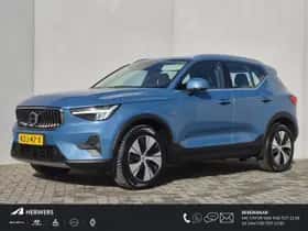 Volvo XC40 (2022)
